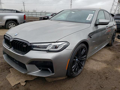 BMW M5 2021