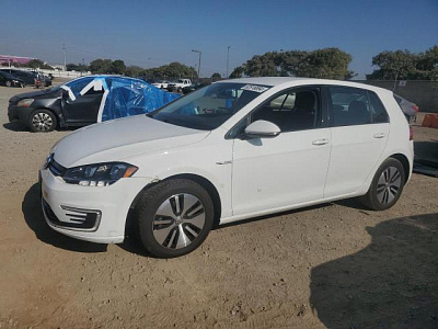 VOLKSWAGEN E-GOLF SE 2019