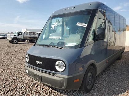 RIVIAN EDV 700 2022
