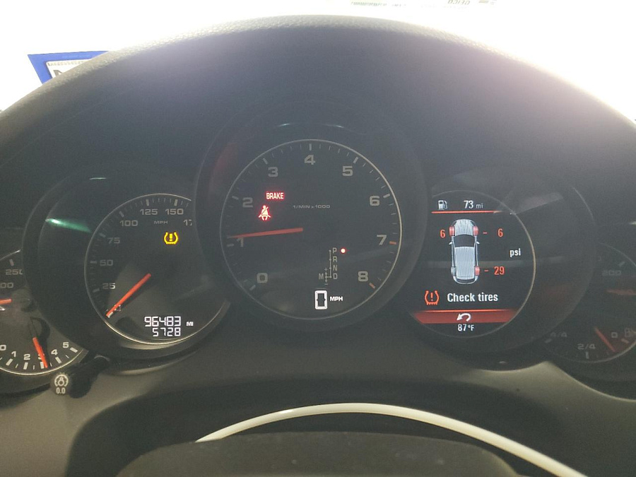 PORSCHE CAYENNE 2015