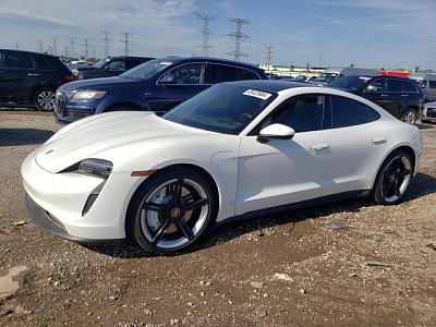 PORSCHE TAYCAN 2022