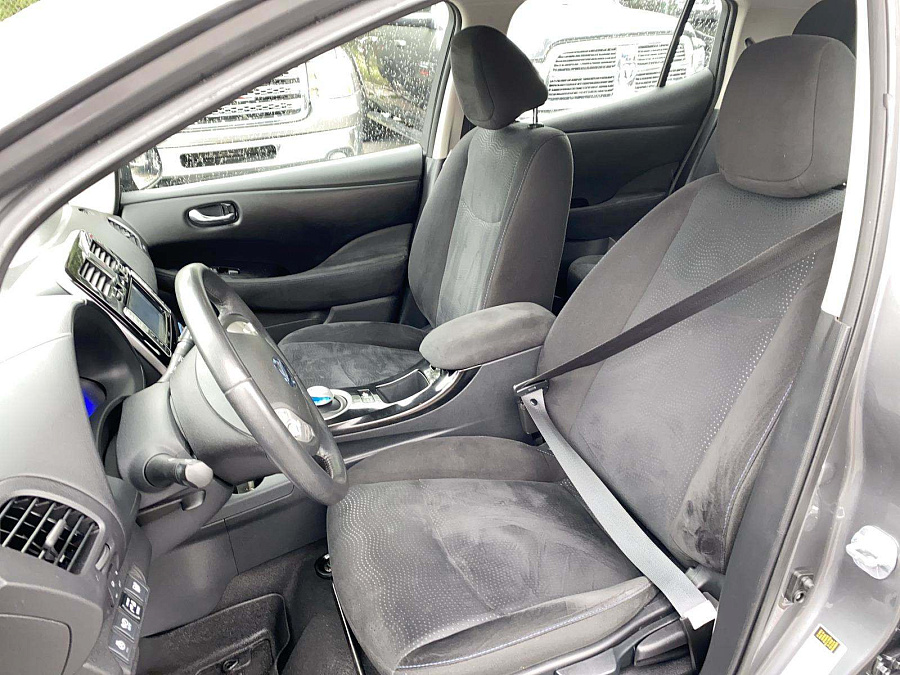 Nissan LEAF 2016