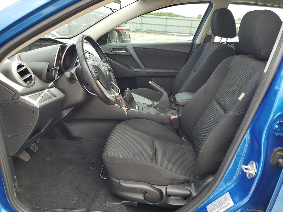 MAZDA 3 2013