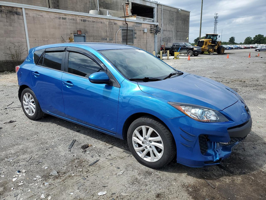 MAZDA 3 2013