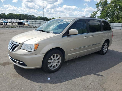 CHRYSLER TOWN & COUNTRY TOURING 2015