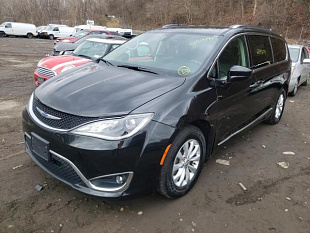 2019 CHRYSLER PACIFICA TOURING L
