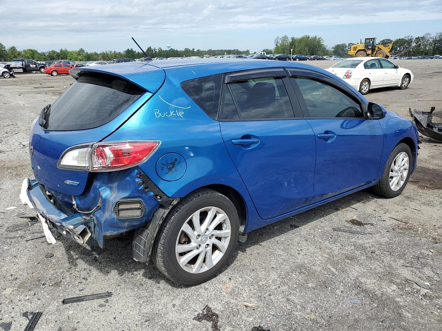 MAZDA 3 2013