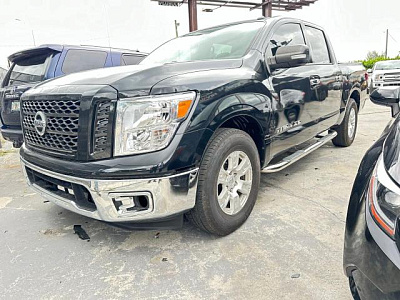 NISSAN TITAN S 2019