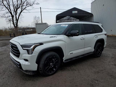 TOYOTA SEQUOIA SR5 2024
