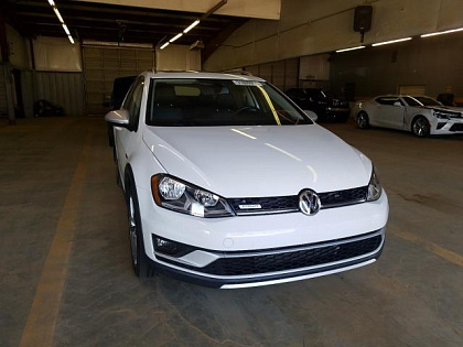 VOLKSWAGEN GOLF ALLTRACK S 2017