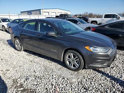FORD FUSION SE HYBRID 2018
