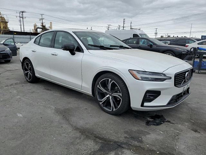 VOLVO S60 PLUS 2024
