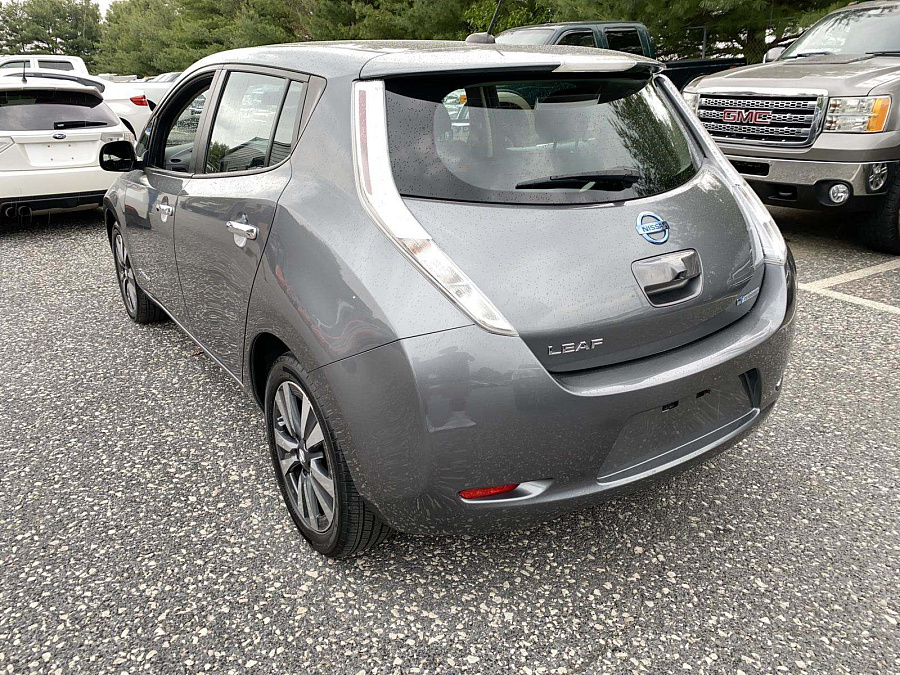 Nissan LEAF 2016