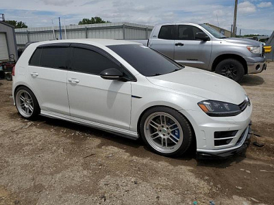 VOLKSWAGEN GOLF R 2016