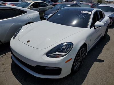 PORSCHE PANAMERA BASE 2021