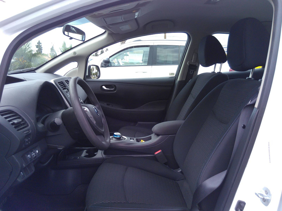 Nissan LEAF S 2017