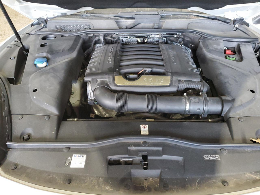 PORSCHE CAYENNE 2015