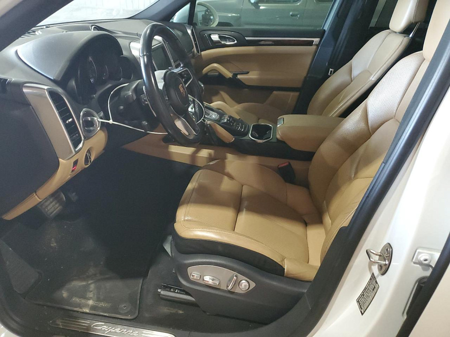 PORSCHE CAYENNE 2015