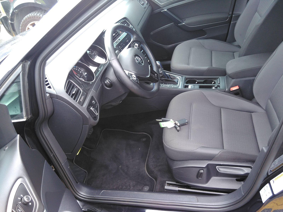 Volkswagen E-golf 2019