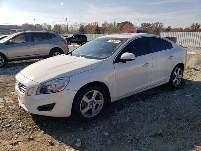 VOLVO S60 T5 2012