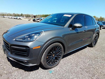 PORSCHE CAYENNE GTS 2021
