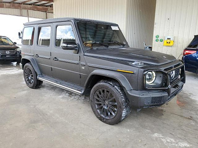 MERCEDES-BENZ G 550 2021