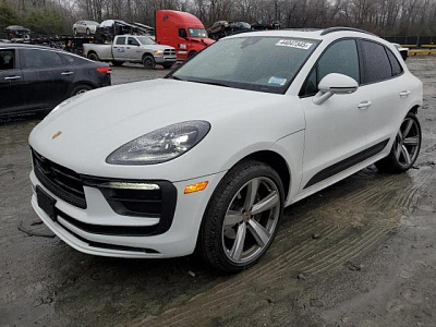 PORSCHE MACAN BASE 2024